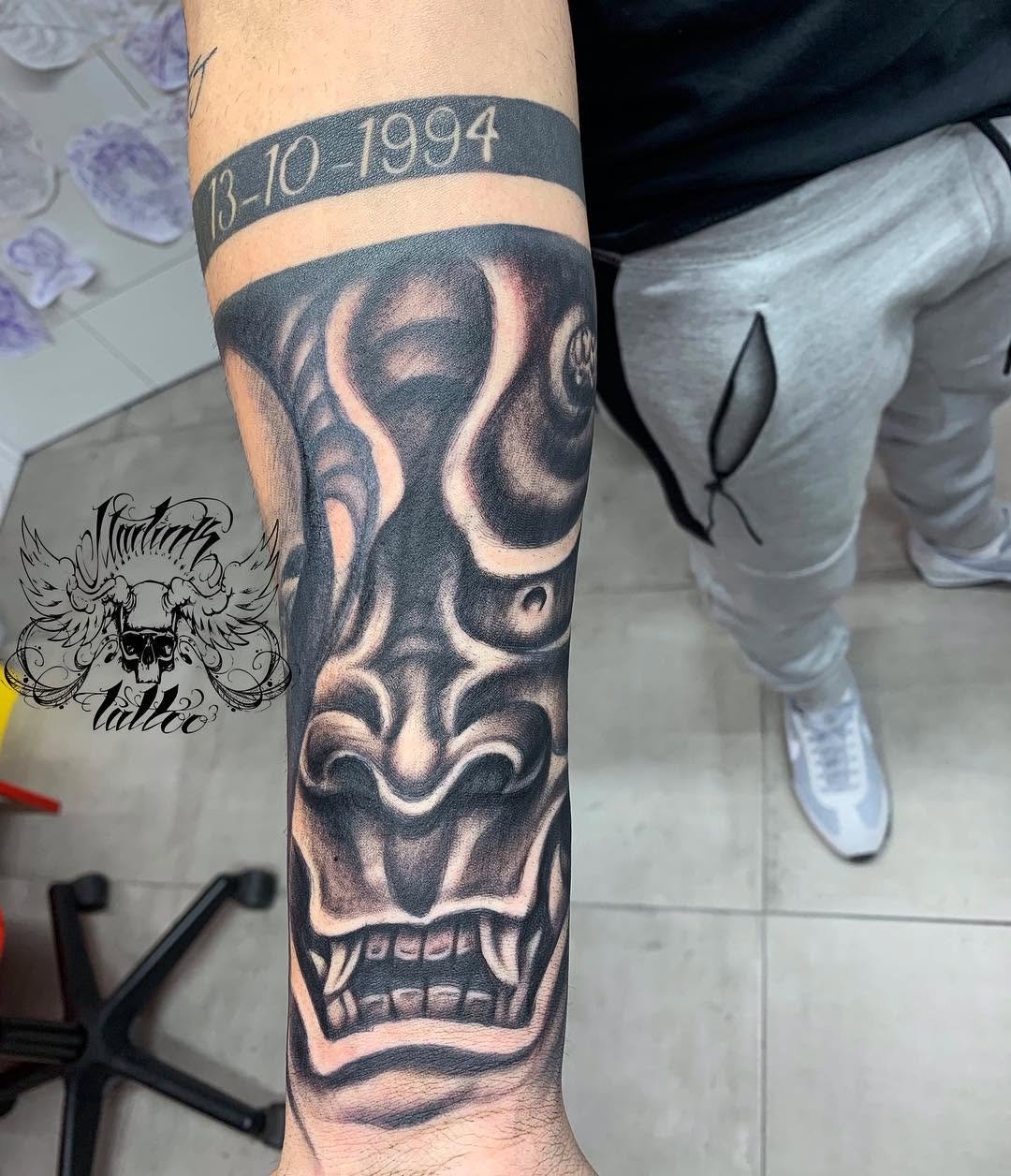 Hannya hannyatattoo doshermanastattoo blackandwhite blackandgrey blackandgreytattoo ed isttatsdarkdarknesssevillatattoosevillafreehandfreehandtattoo