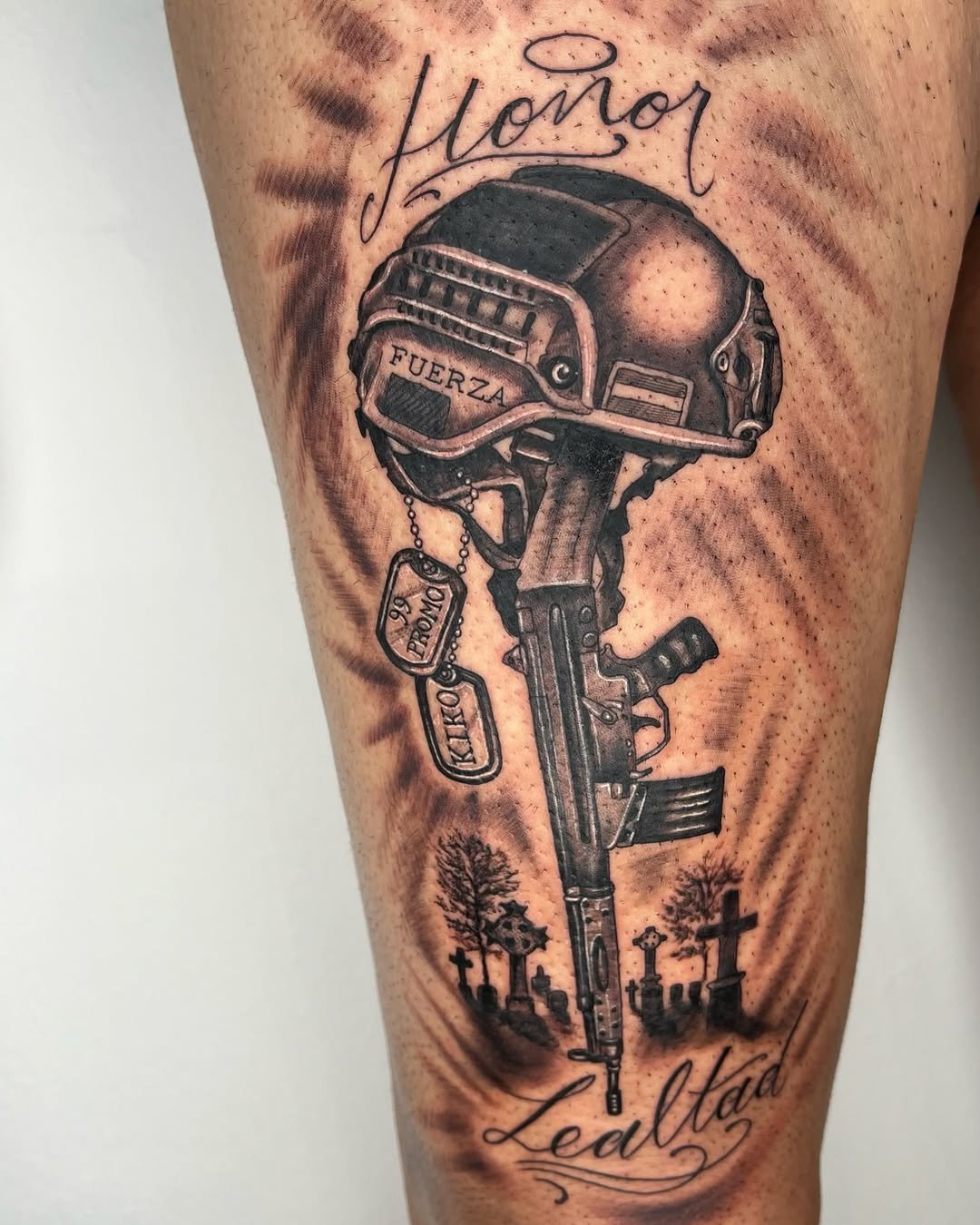 Tatuaje profesional en estudio MartinK Tattoo