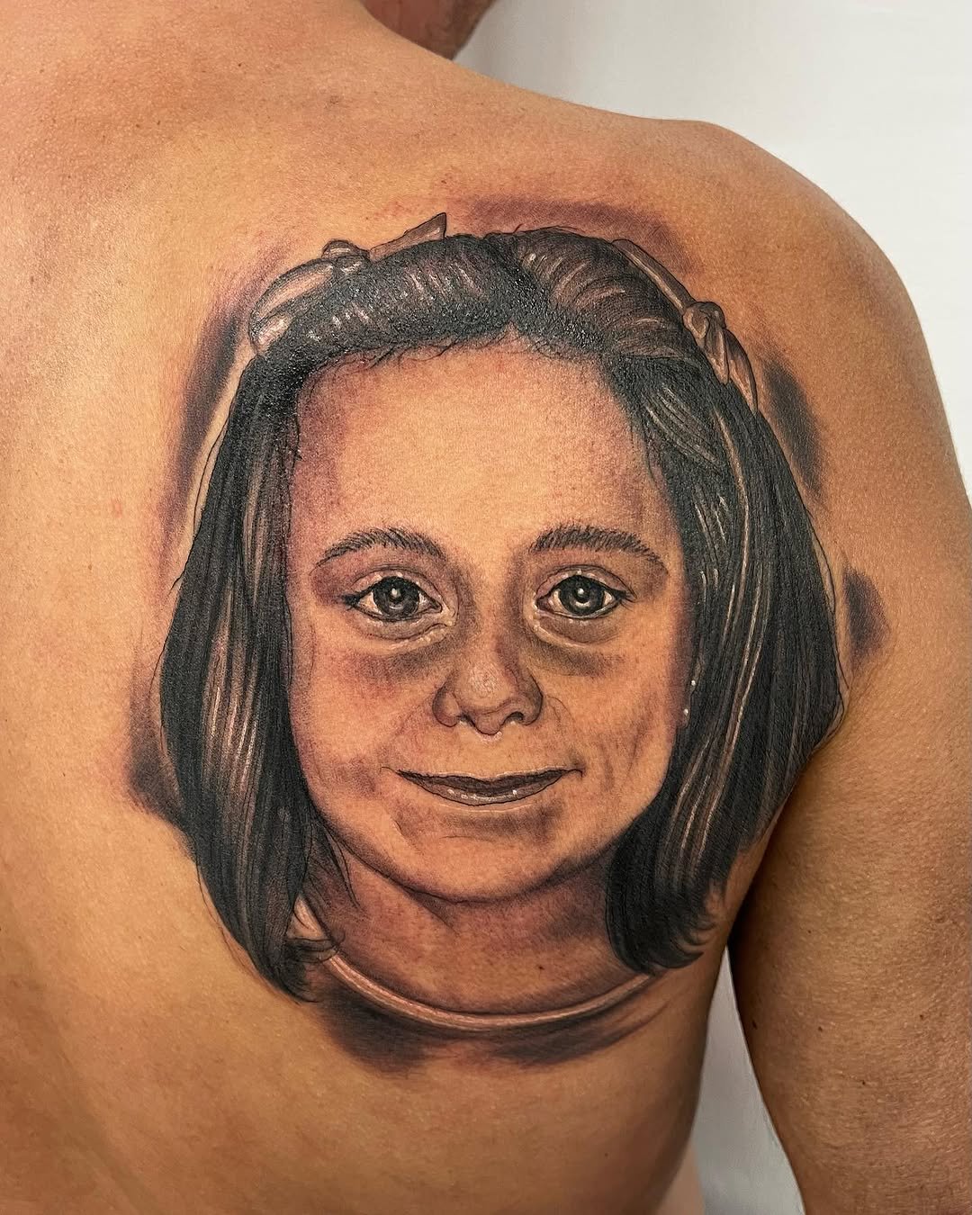 Tatuaje profesional en estudio MartinK Tattoo retrato