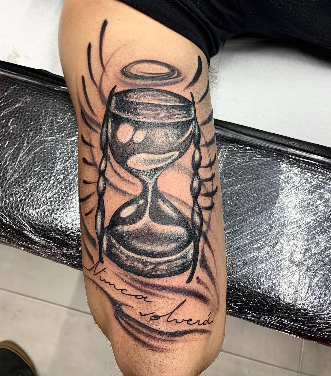 Tatuaje profesional en estudio MartinK Tattoo