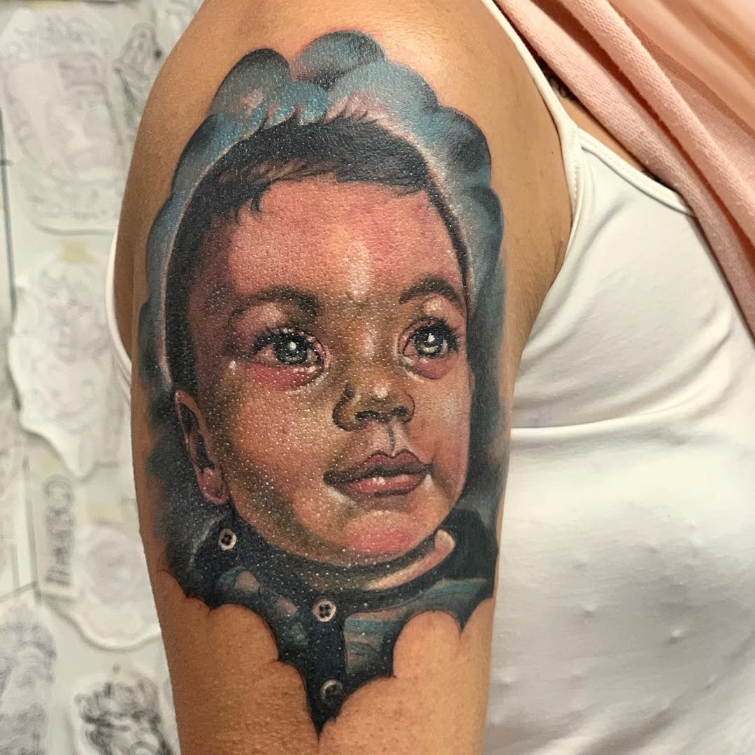 Tatuaje profesional en estudio MartinK Tattoo