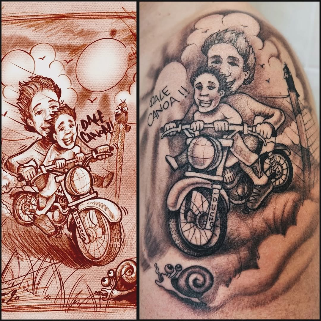 Tatuaje profesional en estudio MartinK Tattoo de un padre y su hijo en la moto, donde hay un caracol