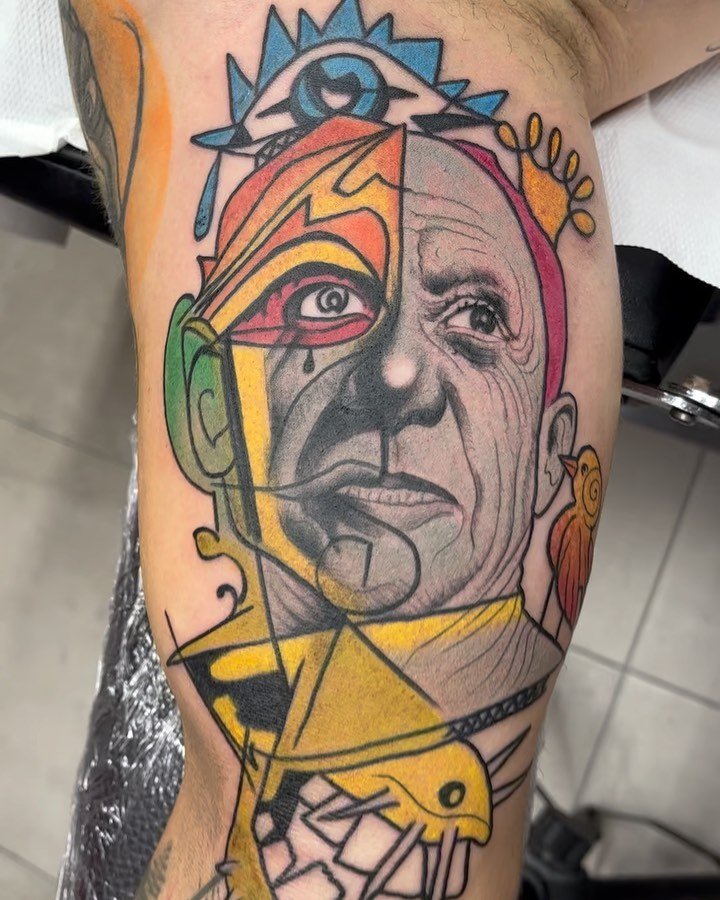 Tatuaje profesional en estudio MartinK Tattoo de Picasso